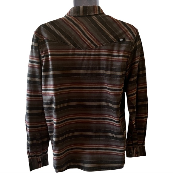 VANS Men’s Casual Button Down Shirt - Picture 3 of 8